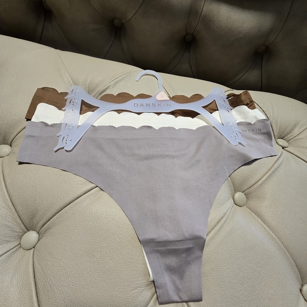 Danskin Intimates Underwear Panties Soft No Shows Thong Trio - Brown Cream Tan L